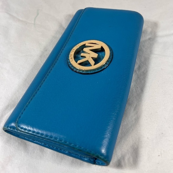 AUTHENTIC MK - MICHAEL KORS GENUINE LEATHER Aqua Blue SHOULDER BAG with WALLET - Picture 3 of 16